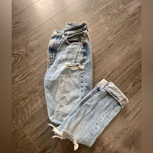 00 American Eagle boyfriend jeans - Picture 2 of 4